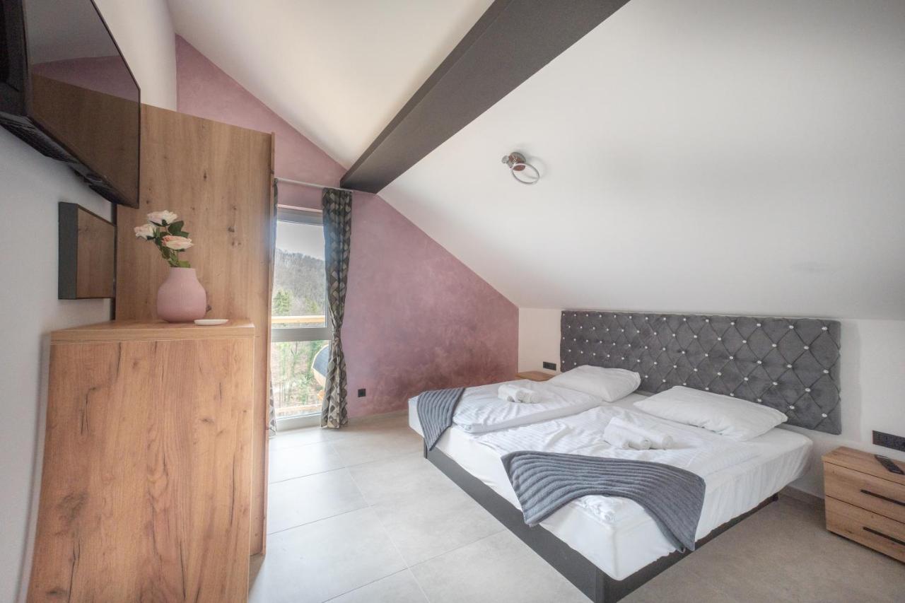 Resort Timaja - Pool, Massage Pool, Sauna Trebnje Zewnętrze zdjęcie
