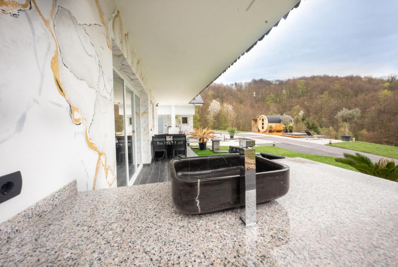 Resort Timaja - Pool, Massage Pool, Sauna Trebnje Zewnętrze zdjęcie