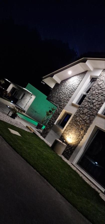 Resort Timaja - Pool, Massage Pool, Sauna Trebnje Zewnętrze zdjęcie
